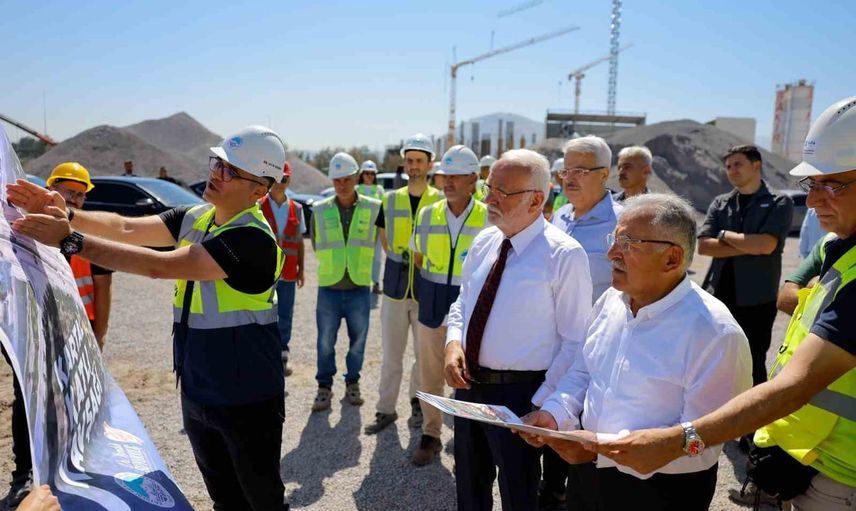 Kartal kavşağı'nda hızlanan çalışmalar 2 bin 511 fore kazığa ulaştı
