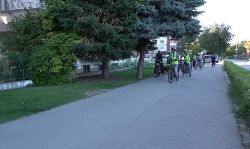 Eskişehir'de cumartesi akşamları görünürlük için pedal çevriliyor