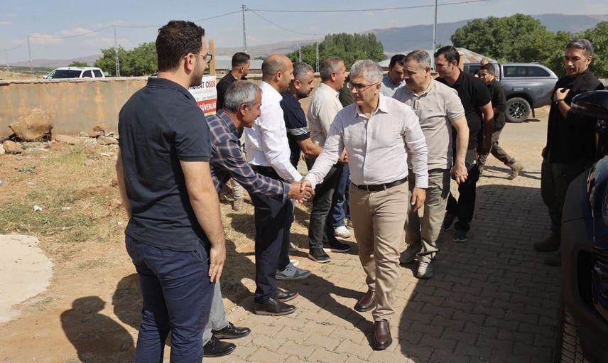 Vali Çelik Karlıova'da eğitim yatırımlarını yerinde denetledi