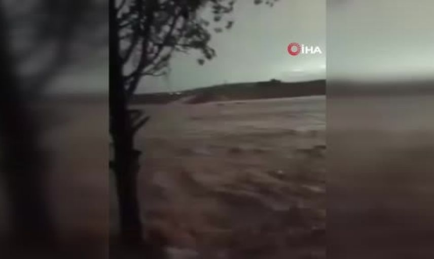 Suriye'yi vuran sağanak altyapıyı felç etti, beş kişi hayatını kaybetti