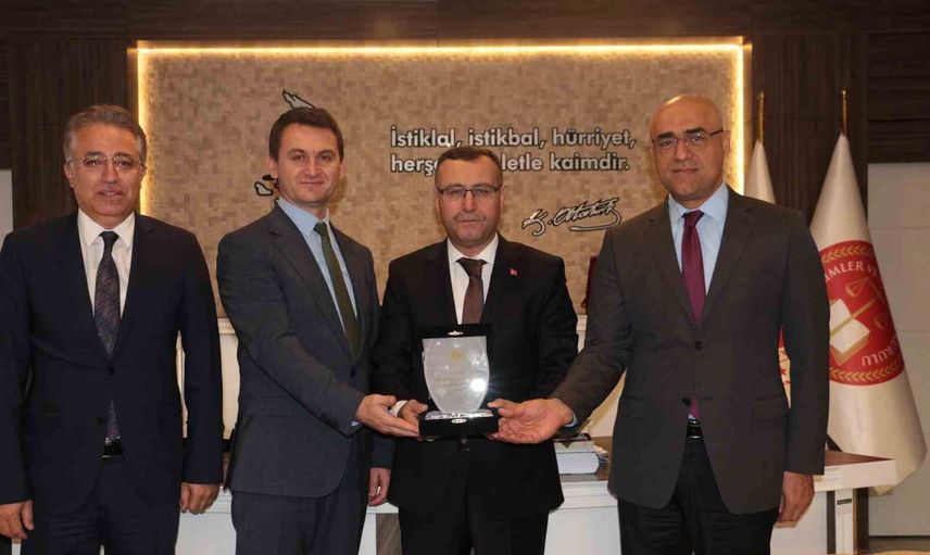 Kayseri başsavcılığı uzlaştırma başarısıyla ödül aldı