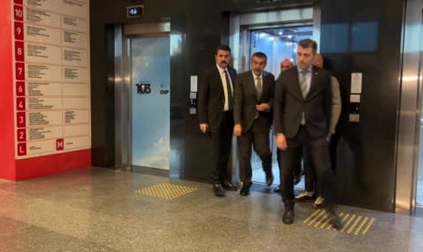 Bakan Tekin'den Kılıçdaroğlu'na nezaket ziyareti ve nikah daveti