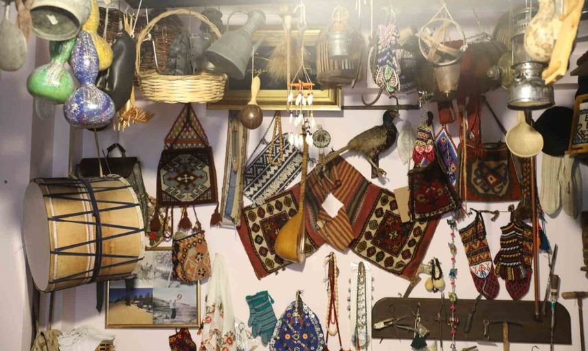 Evini köy müzesine çeviren başkanın koleksiyonu Arguvan'ın hikayesini saklıyor