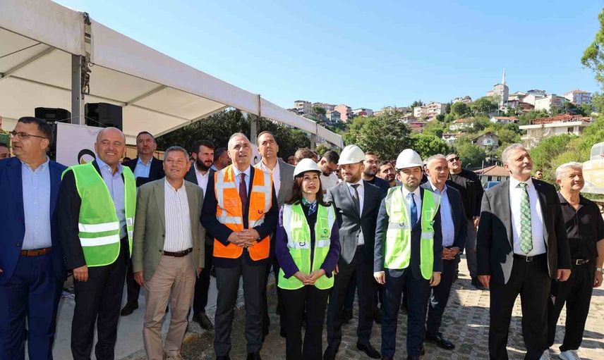 Beykoz'ta komşuların uzlaşısıyla başlayan site dönüşümünde yıkım başladı