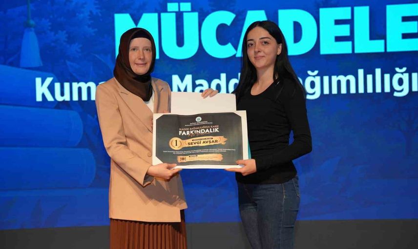 Üniversiteye adım atanlara risk farkındalığı: kumar ve madde bağımlılığı eğitimleri başladı
