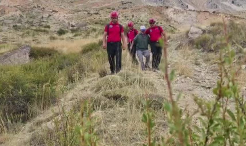 Kaş'ta Akdağ eteklerinde kaybolan yaşlı adam jandarma ekiplerince bulundu