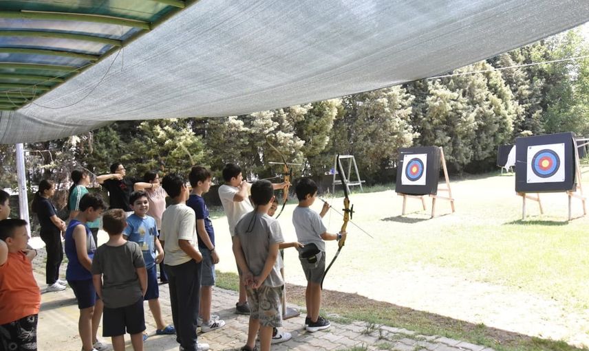 Kışa sporla hazırlık: Yunusemre'de 9 branşlı kış spor okulları başladı