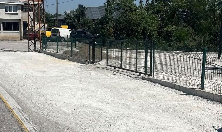 Kabristan çevresi kilit parke ile düzenlendi, erişim kolaylaştı
