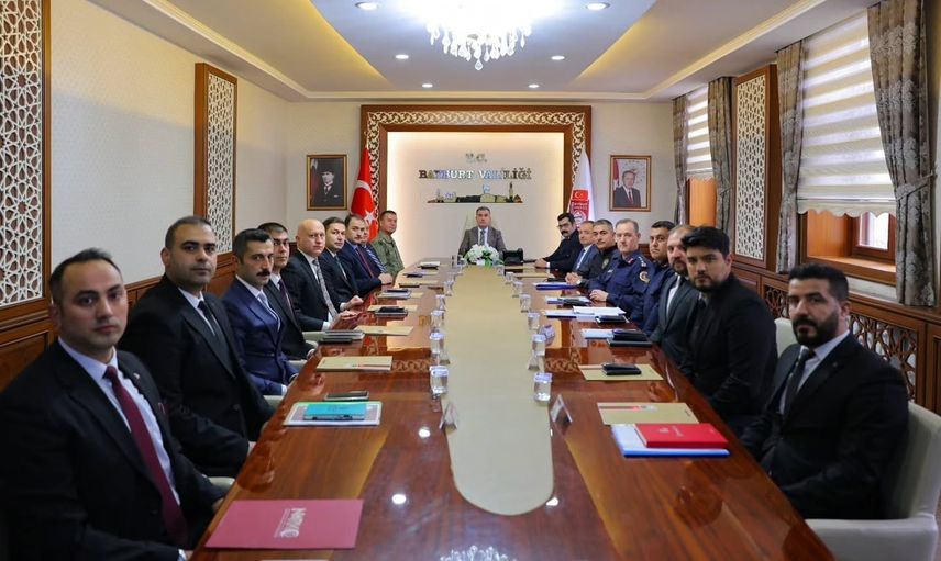 Valilikte asayiş çalışmaları değerlendirildi: koordinasyon öne çıktı