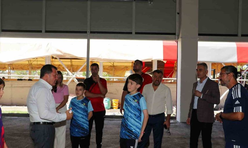 Kayseri kızları Hopa'da ANALİG zaferiyle döndü