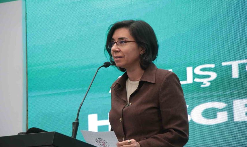 Uşak'ta tarımın yeni dönem hedefleri fuarda gündeme geldi: 11. tarım, hayvancılık ve teknolojileri fuarı açıldı