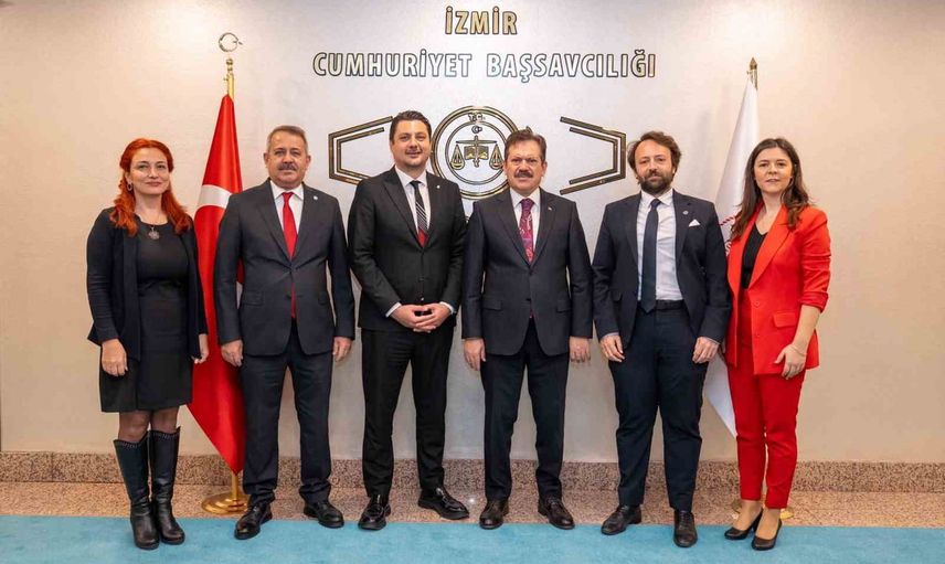 İzmir Barosu yeni yönetimi başsavcı Yeldan'ı ziyaret etti