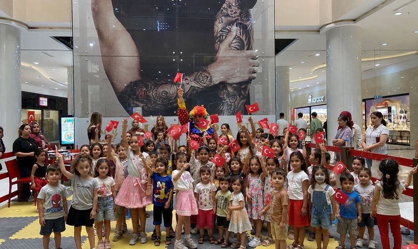Çocuklarla bayram coşkusu Mardian Mall'ı sardı