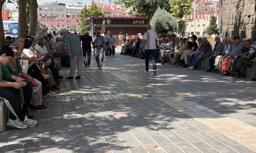 Kayseri’de yazın zirve günü 23 ağustos: Yeşilhisar 37.7 dereceyle en sıcak ilçe