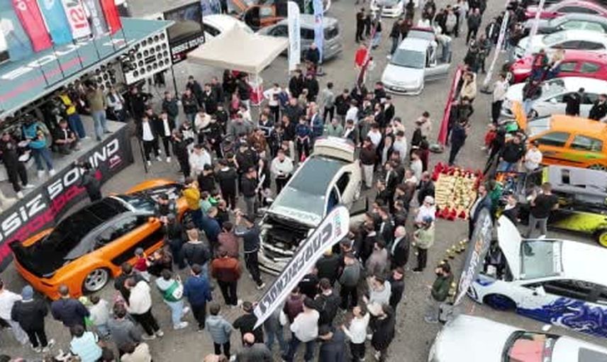 Çekmeköy'de modifiye buluşması Car Fest 2026'da yüzlerce araç sergilendi