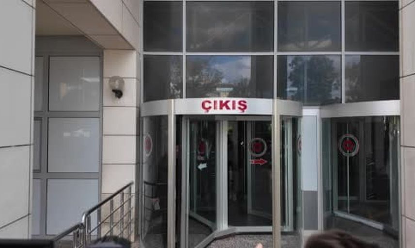 Kurtlar Vadisi ekibinden üç senarist Kozinoğlu soruşturması kapsamında adliyeden ayrıldı