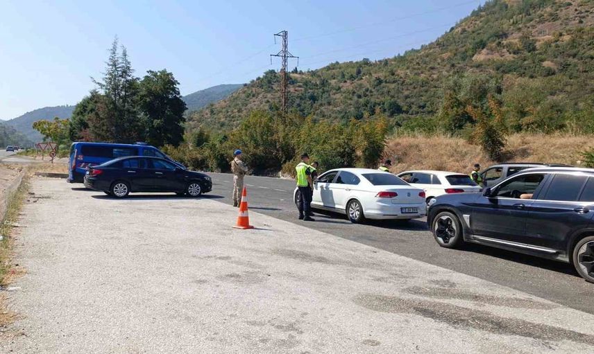 Bilecik'te güven uygulaması: günübirlik konaklama ve kiralık araçlara kapsamlı denetim