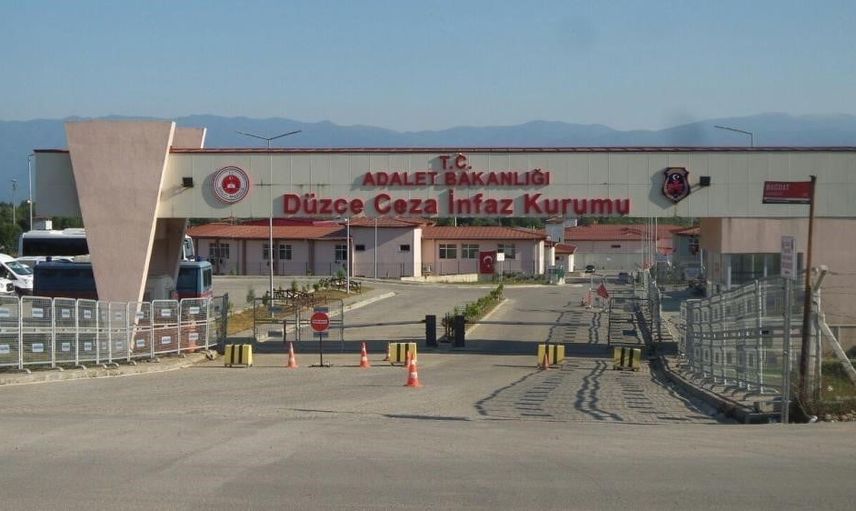 Düzce'nin 24 saatlik uygulaması: 16 bin 521 sorguda 33 aranan kişi yakalandı