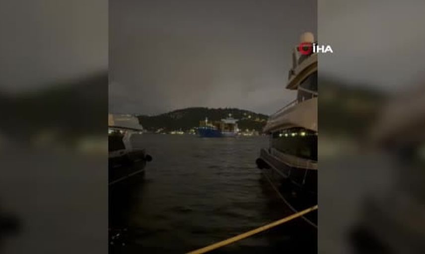 Arıza boğaz trafiğini durduramadı: 147 metrelik Bilbao Trader sürüklendi