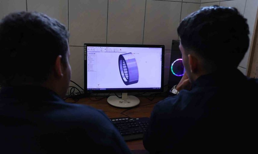 Kırşehir'de meslek lisesinden tamamen metal endüstriyel robot kol