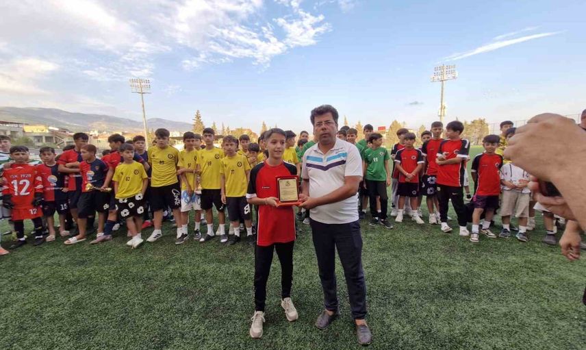 Kurtuluş'un sesi yükseldi: 1920 Kurtuluşspor TSYD Kahramanmaraş Cup'ta şampiyon