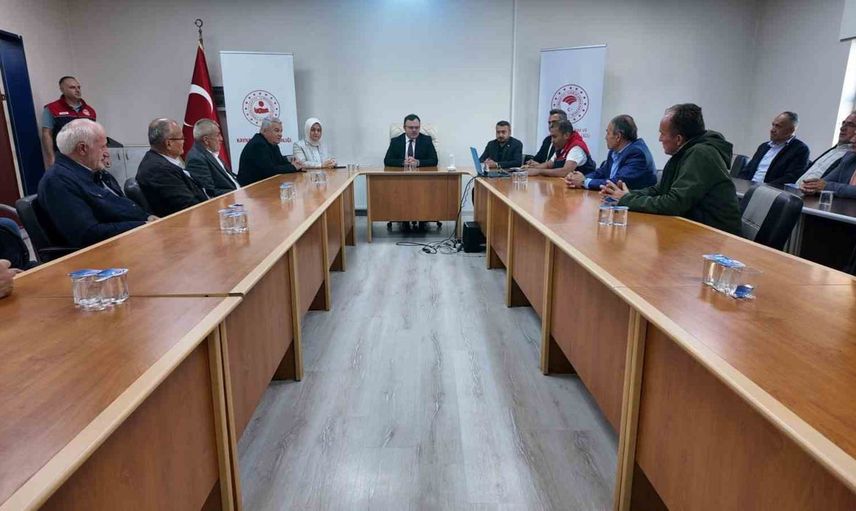 Muhtarlarla sahada: Düzce'de kahverengi kokarca tehdidine karşı entegre adım