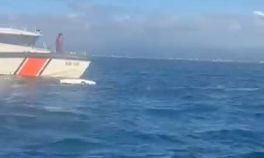 Karasu açıklarında balıkçıların dikkati ters dönmüş dronu gün yüzüne çıkardı