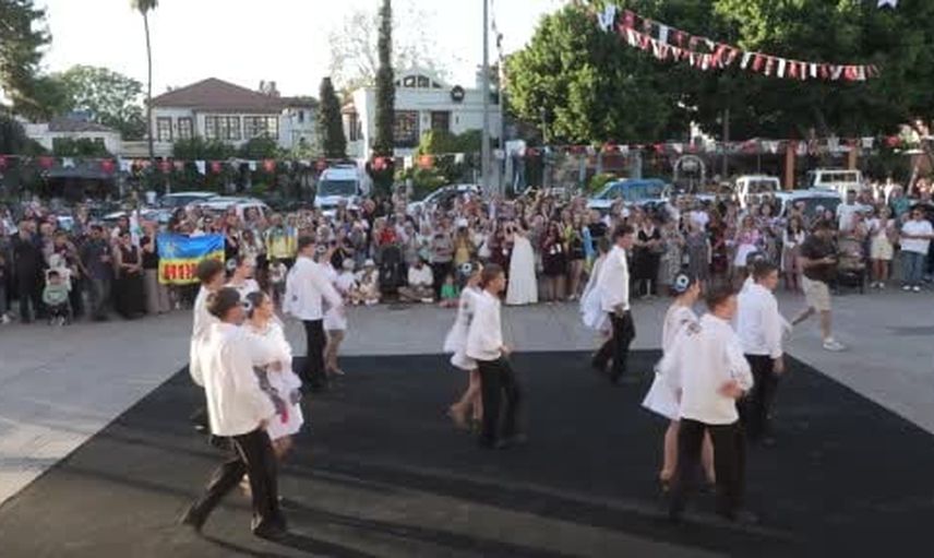 Kaleiçi'nde karnaval ruhu: kortej, konser ve uluslararası kültür buluşması