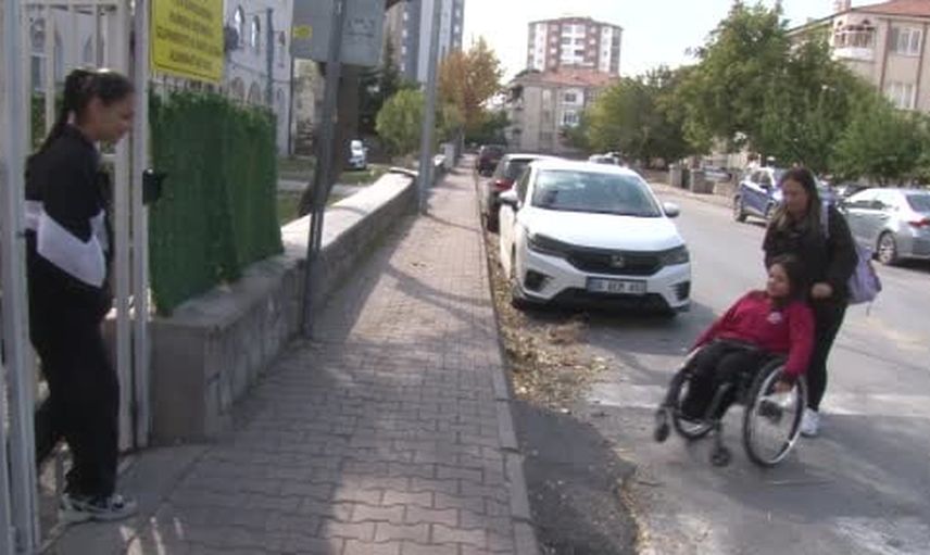 Ecrin'in yanında onlar var: sınıf arkadaşlarının desteği