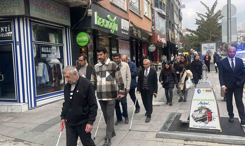 Beyaz bastonla ses verdiler: Çorum'da erişilebilirlik çağrısı