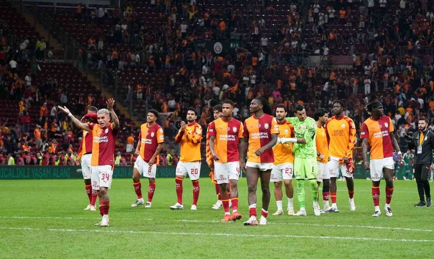 Galatasaray kocaelispor'u 1-0 geçerek beşinci haftayı lider tamamladı