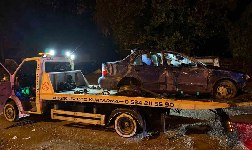 Safranbolu'da kontrolü kaybeden otomobil takla attı, uzman çavuş yaralandı