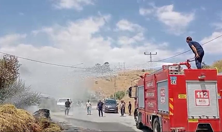 Hakkari'de kışlık yem kaybı: yaklaşık 200 bağ saman kül oldu