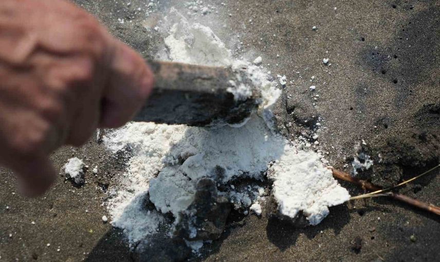 Samsun'da kıyıya vuran tozun sırrı TÜBİTAK'ta çözülecek