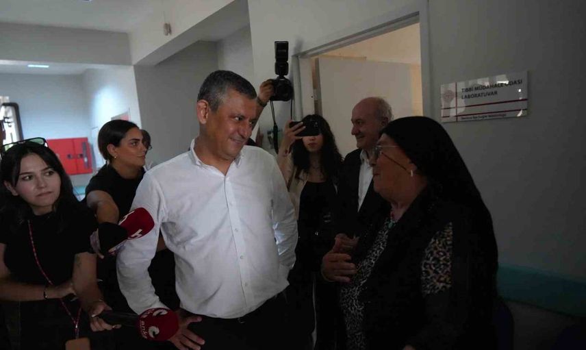 Soruya tebessümle karşılık: Özgür Özel'den Kılıçdaroğlu açıklaması