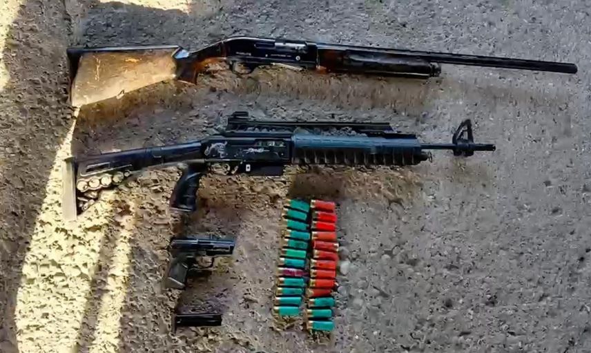 Manavgat'ta çadır ve Türk bayrağı altına saklanan uyuşturucu jandarmanın dikkatinden kaçmadı