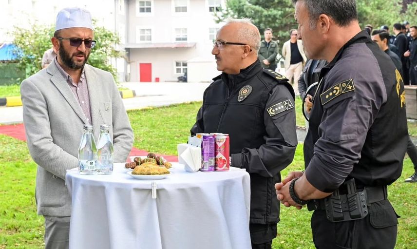 Yeni araçlarla güçlenen Bolu emniyeti dualarla hizmete başladı