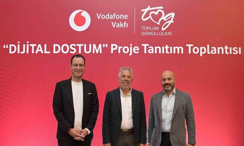 Dijital Dostum ile çocuklara güvenli dijital yaşam eğitimi
