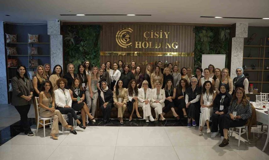 Bursa'da kadın sanayiciler CİSİY Holding'in üretim yolculuğunu yerinde gördü