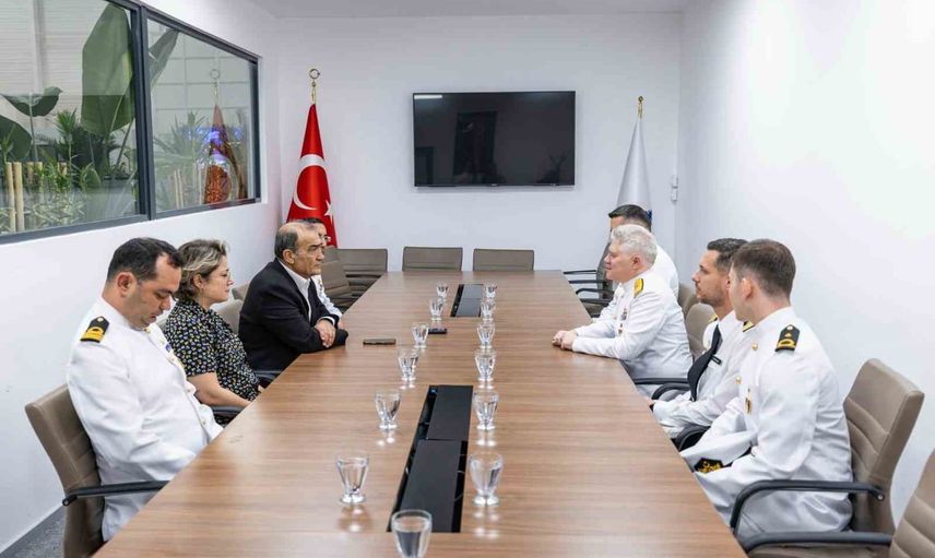 İzmir'de nusret-2026 hazırlıkları: mayın filosu komutanı yerel yetkililerle görüştü