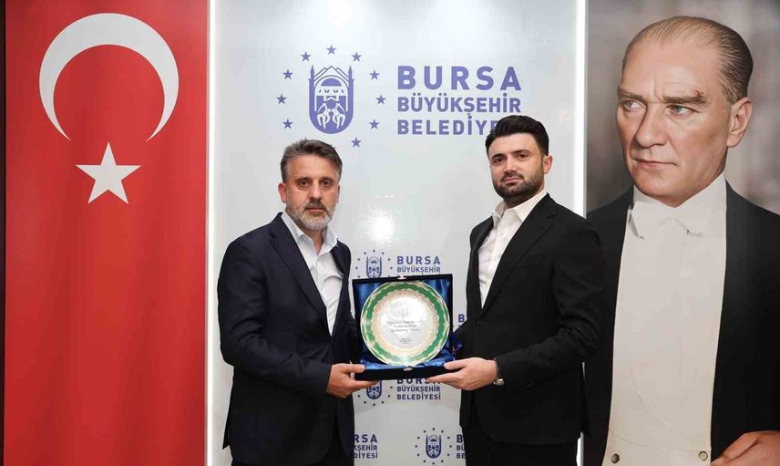 Bursa Büyükşehir'den Bursaspor'a yeni destek: forma ve şort sponsorluğu