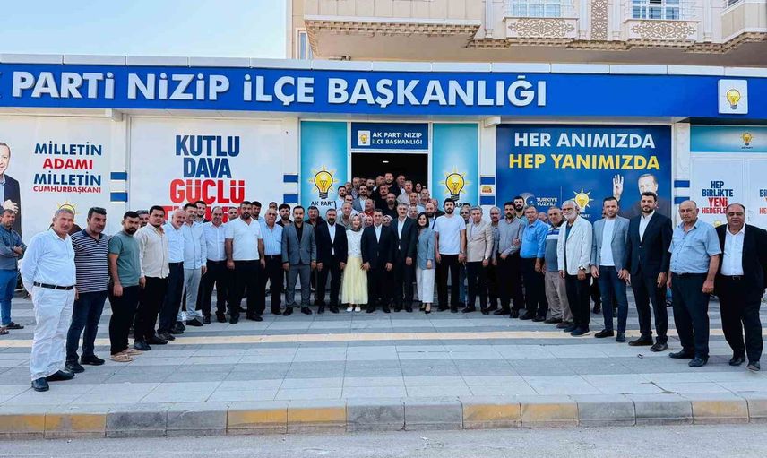 Sahadan notlar: Bünyamin Bozgeyik Nizip'ten Şehitkamil'e vatandaşla kucaklaştı