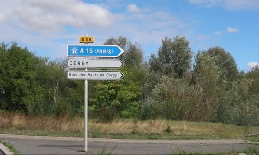 Cergy-Pontoise'de 6 milyar euroluk tema parkı tartışması