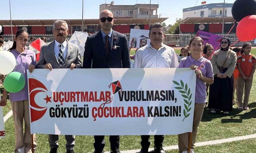 Araban'dan gökyüzüne umut: uçurtmalar Gazze'deki çocuklara yükseldi