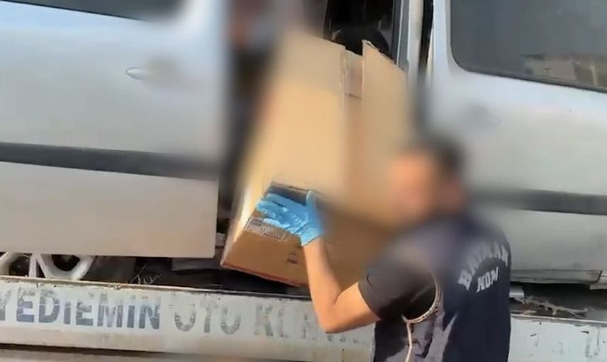 Hasankeyf-Batman kara yolunda 18 bin 910 paketlik kaçak sigara operasyonu