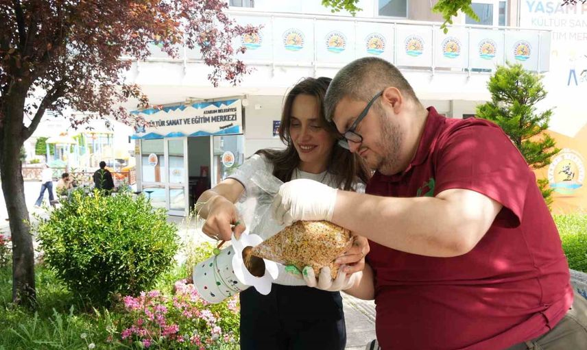 Atakum'da yaşam park ailesi özel yetenekleri sahneye taşıyor