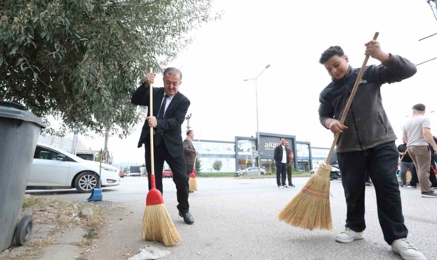 İnegöl halkı ve esnaf el ele: dört gün sürecek temizlik seferberliği
