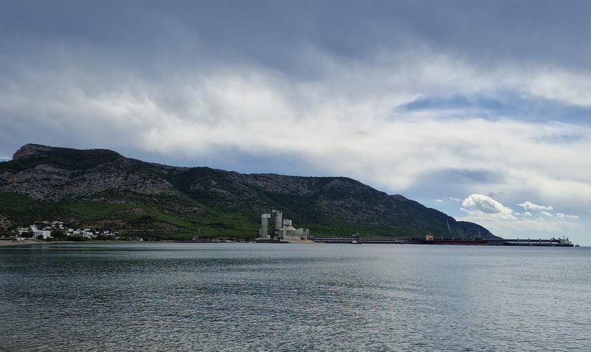 Akdeniz'de beliren hortum Taşucu açıklarında dağılarak sonlandı