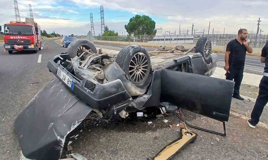 Lastik kopması taklaya neden oldu: Bozova'da 5 kişi yaralandı