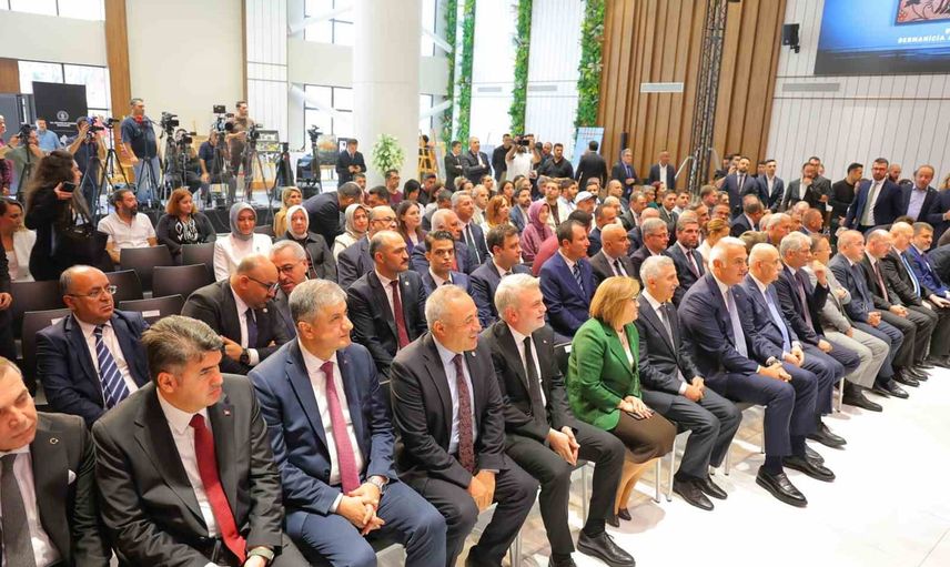 Depremde zarar gören şehirlerin kültürel hafızası 34 milyar lira yatırımla canlanacak